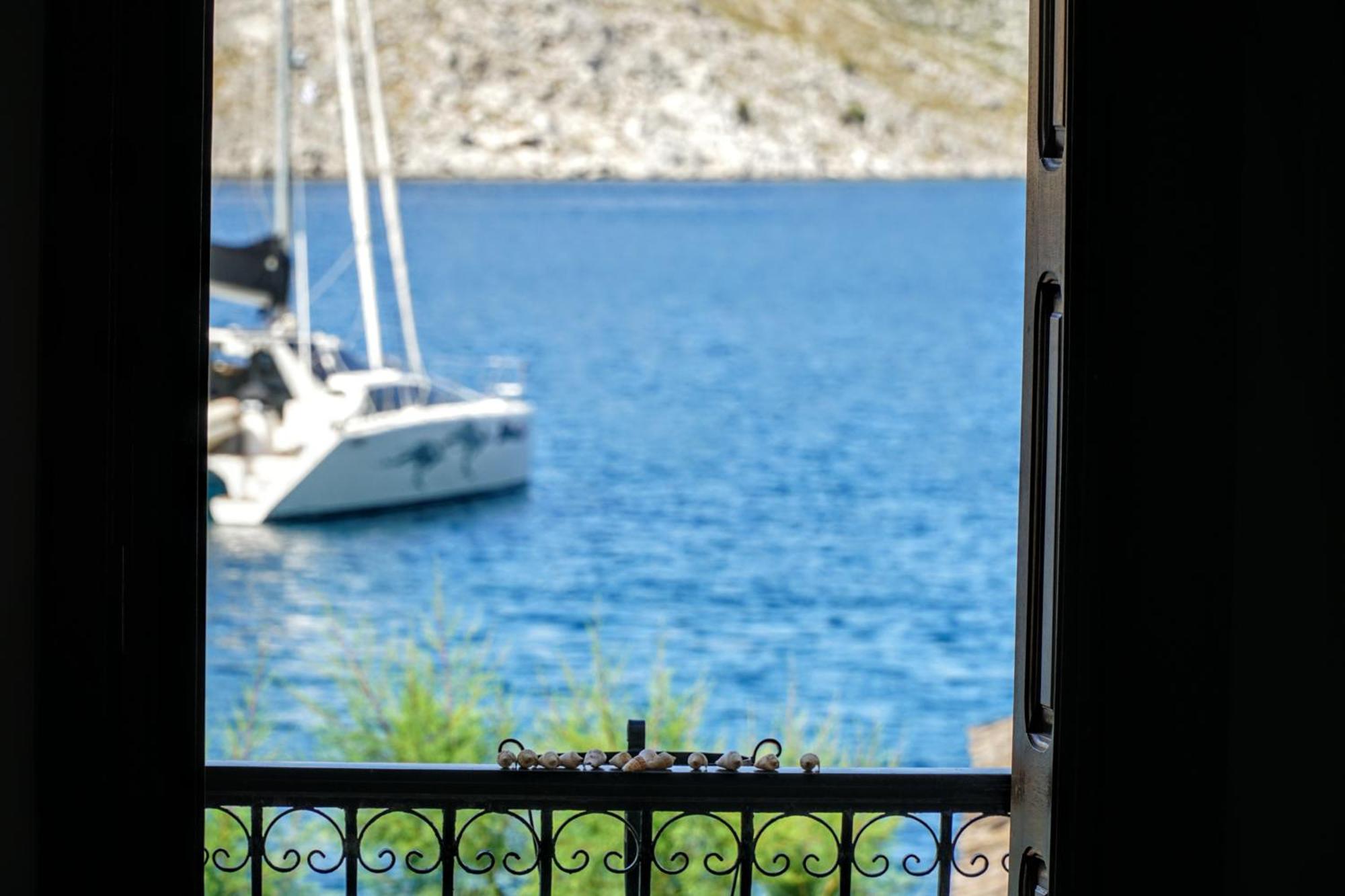 Korali Villa Сими Екстериор снимка