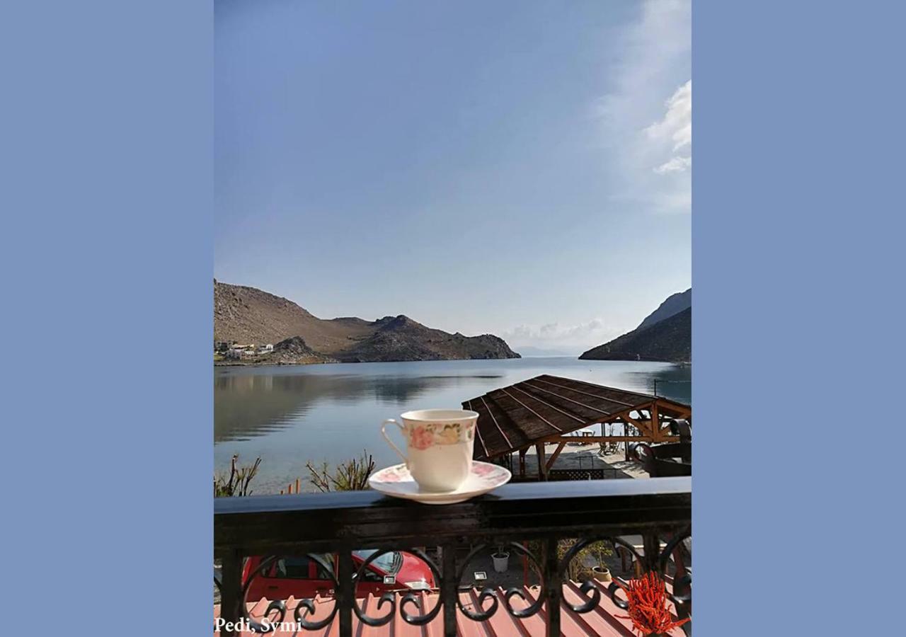 Korali Villa Сими Екстериор снимка